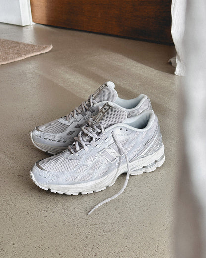 New Balance U1906WFE