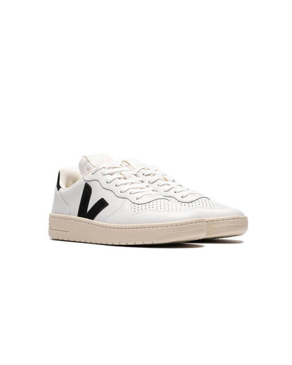 Veja V-10 WHITE BLACK