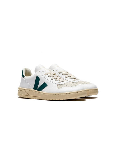 Veja  V-10 WHITE BRITTANY