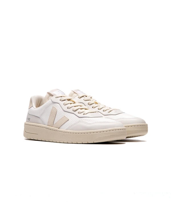 Veja V-90 WHITE PIERRE